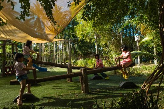 Nhà Ven Sông Concept