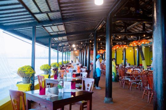 Nha Trang View 378 Restaurant & Coffee