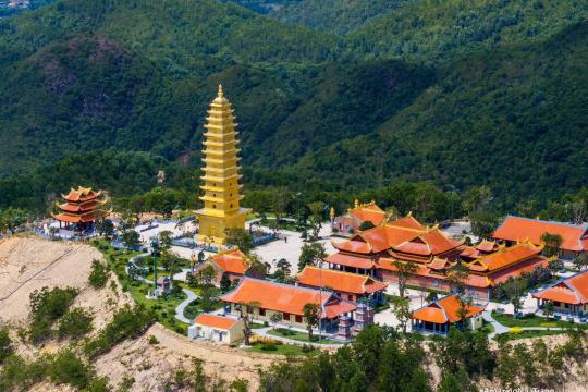 Chùa Trúc Lâm Phụng Thùy Sơn