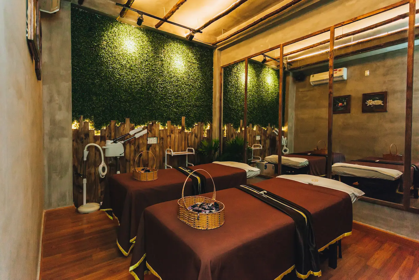 charm spa vip room -1