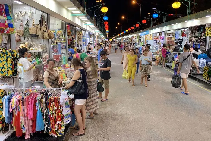 Top 10 Địa Điểm Mua Sắm & Quà Lưu Niệm Tại Nha Trang