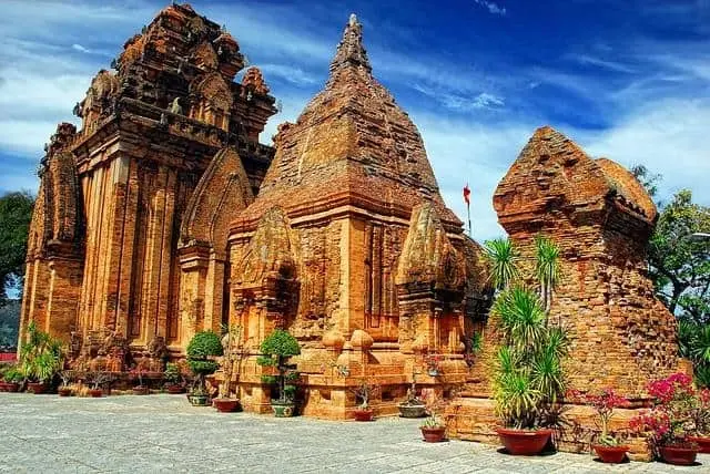 thap-ba-ponagar-o-nha-trang-5