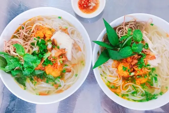 Ресторан Banh Canh Cay Truc Ван Лыонг Ван Нинь