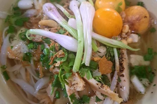 Cơm Gà Tùng