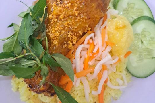 Cơm Gà Tùng