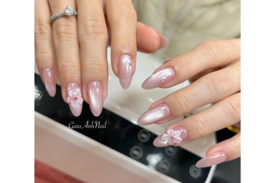 Tiệm Nail & More Giao Anh