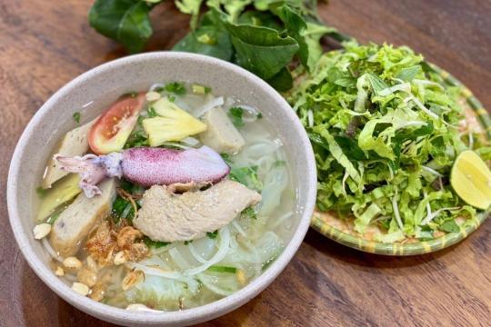 Ресторан Banh Canh Cay Truc Ван Лыонг Ван Нинь