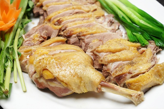 Quán nhậu THOA, KÌA