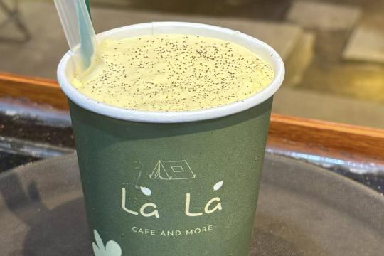 Là Lá cafe and more