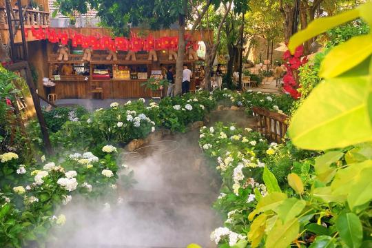 Tiệm Cà Phê Chuyện Của Mưa