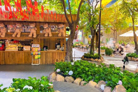 Tiệm Cà Phê Chuyện Của Mưa