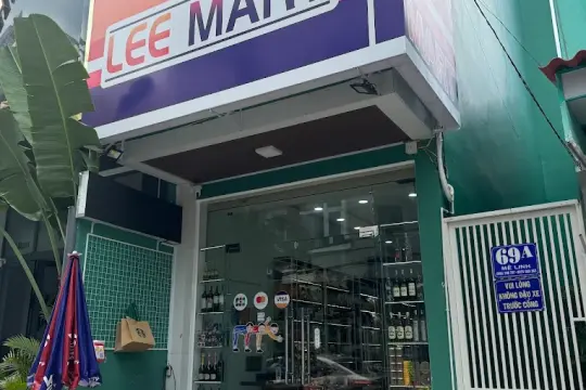 Lee Mart