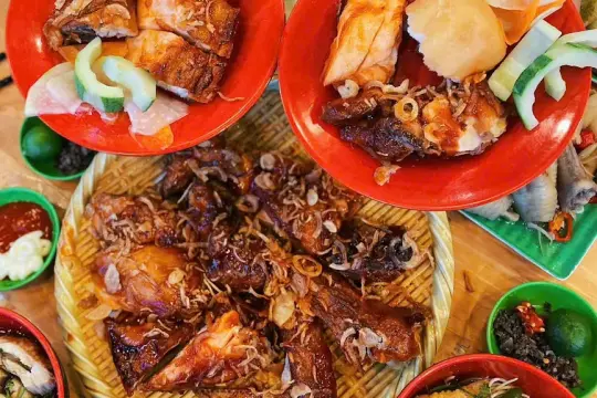 Lẩu Gà Ớt Hiểm 109 Nha Trang