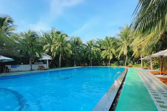 GM Doc Let Beach Resort & Spa