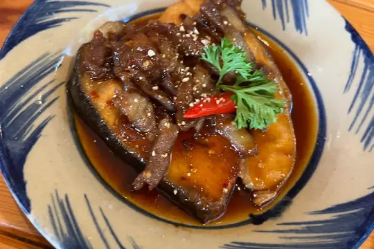 Quán Cơm Niêu Nhà Gỗ