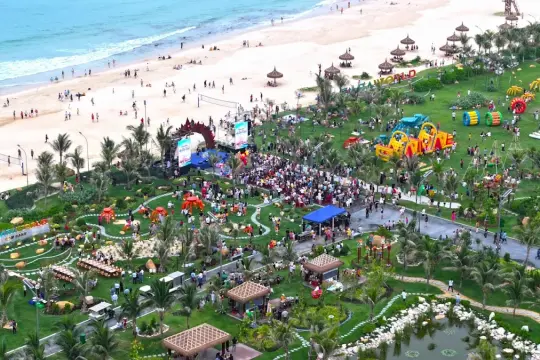 CaraWorld Cam Ranh