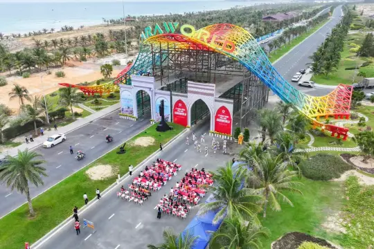 CaraWorld Cam Ranh