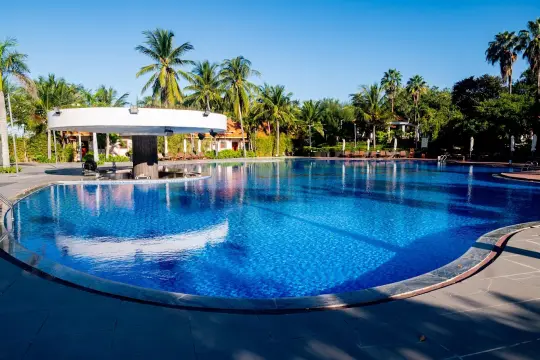 Long Thuận Hotel & Resort