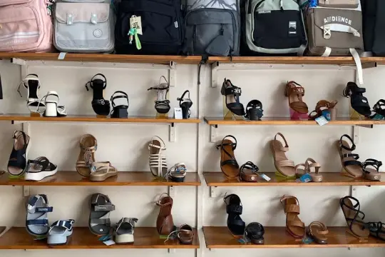 CV Van Ninh Fashion Footwear Shop