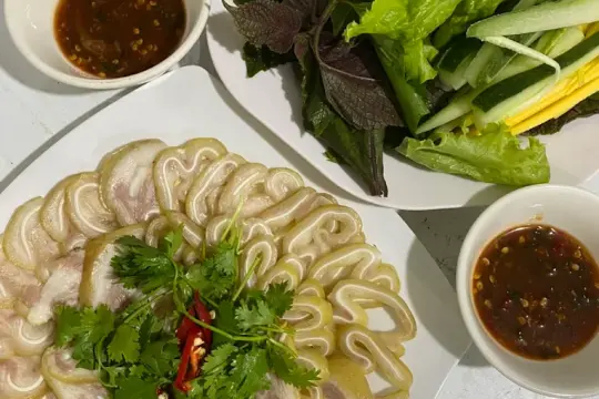 Lẩu Dê Vườn Trăng