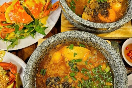Bánh Canh Cua Thố Đá T&N