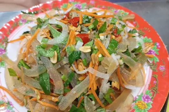 芽庄巴赵牛肉火锅店