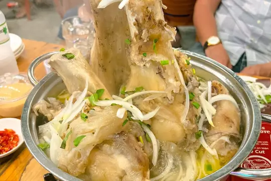 Giao Si Beef Hotpot Нячанг