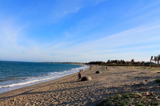 Bãi biển Bình Sơn