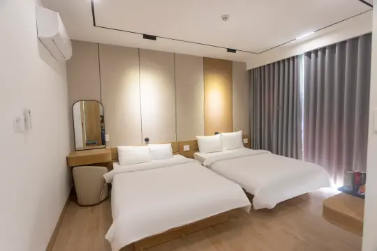 C&M Hotel Khanh Hoa