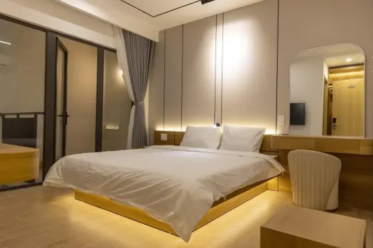 C&M Hotel Khanh Hoa