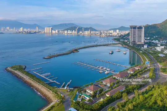 Công viên bến du thuyền Ana Marina Nha Trang