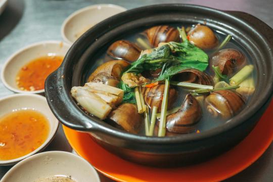 Quán Ăn Gà Chỉ Vườn Dừa