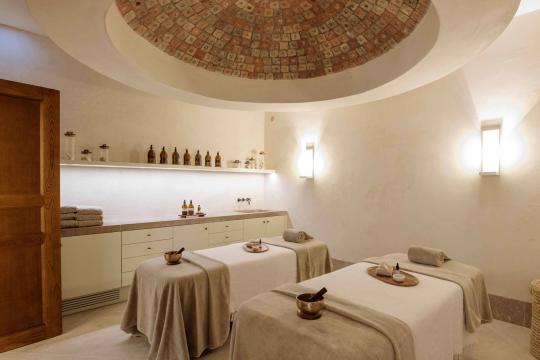 T Spa Massage Nails