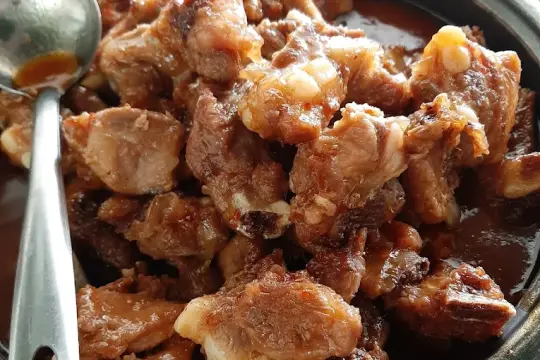 Quán Cơm Cô Ba