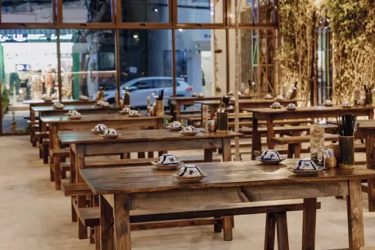 Là Nhà Restaurant