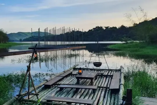 작은 마을 – 랑놋 호수