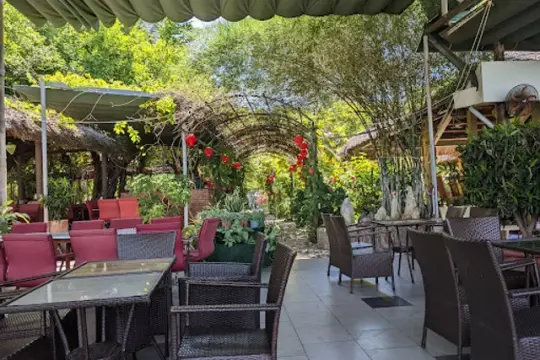 Thanh Hien Seafood Restaurant – Enjoy fresh and delicious seafood by the Nha Trang beach.