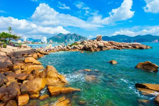 Hòn Chồng – Hòn Vợ Nha Trang