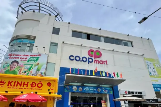 Co.op Mart Nha Trang Supermarket – A convenient shopping destination in the coastal city.