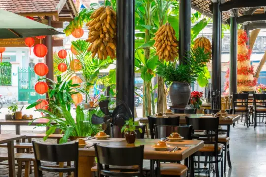 랑 응온 코너 레스토랑