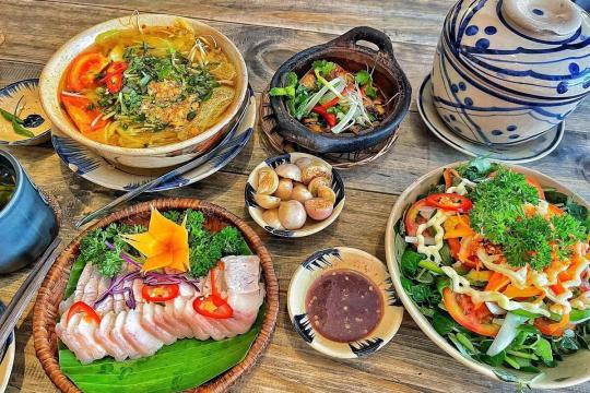 Chuon Chuon Kim Home-Style Rice – A delicious lunch spot in Nha Trang