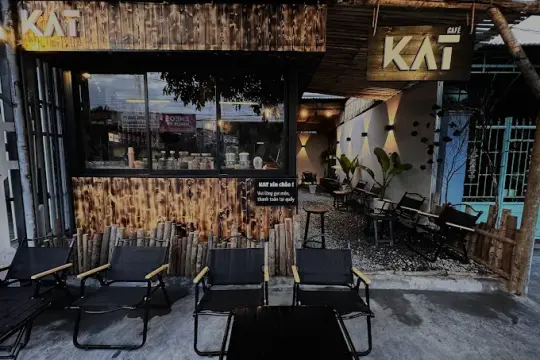 KAT Café Камрань