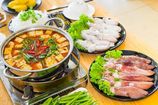 Lẩu Mực Phong Phú