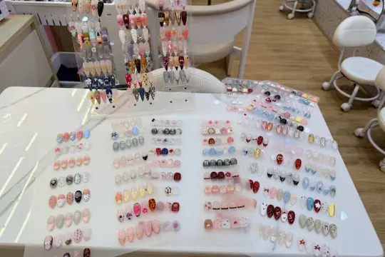 Lumi Lux Nail & Spa
