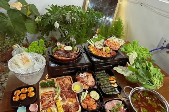 Tiệm Nướng Nhà Hẻm