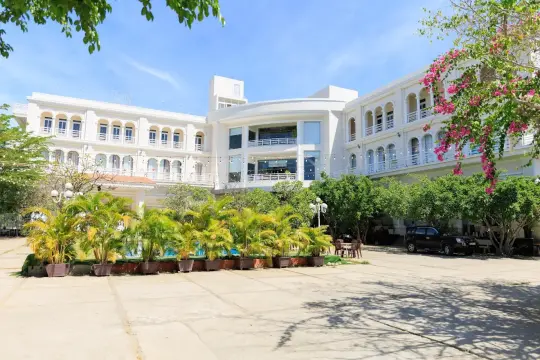 Khách sạn & Nhà hàng Châu Thành