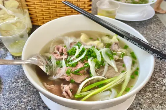 퍼뇨(Phở Nhỏ)