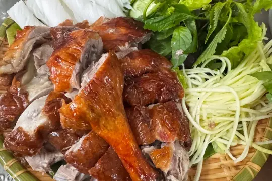 Lạng Sơn Roast Duck in Clay Oven – Tuyen Lang Son Nha Trang