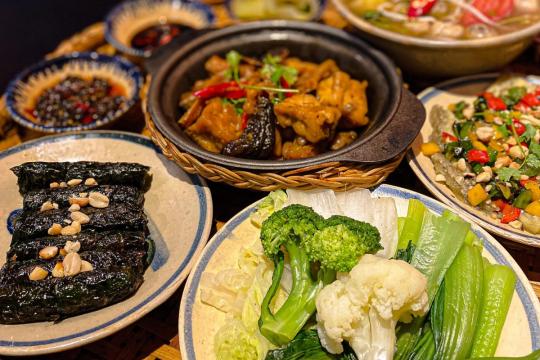 Tiệm cơm Bà Tôi («У моей бабушки»)