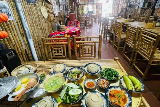 Quán Cơm Bao Cấp